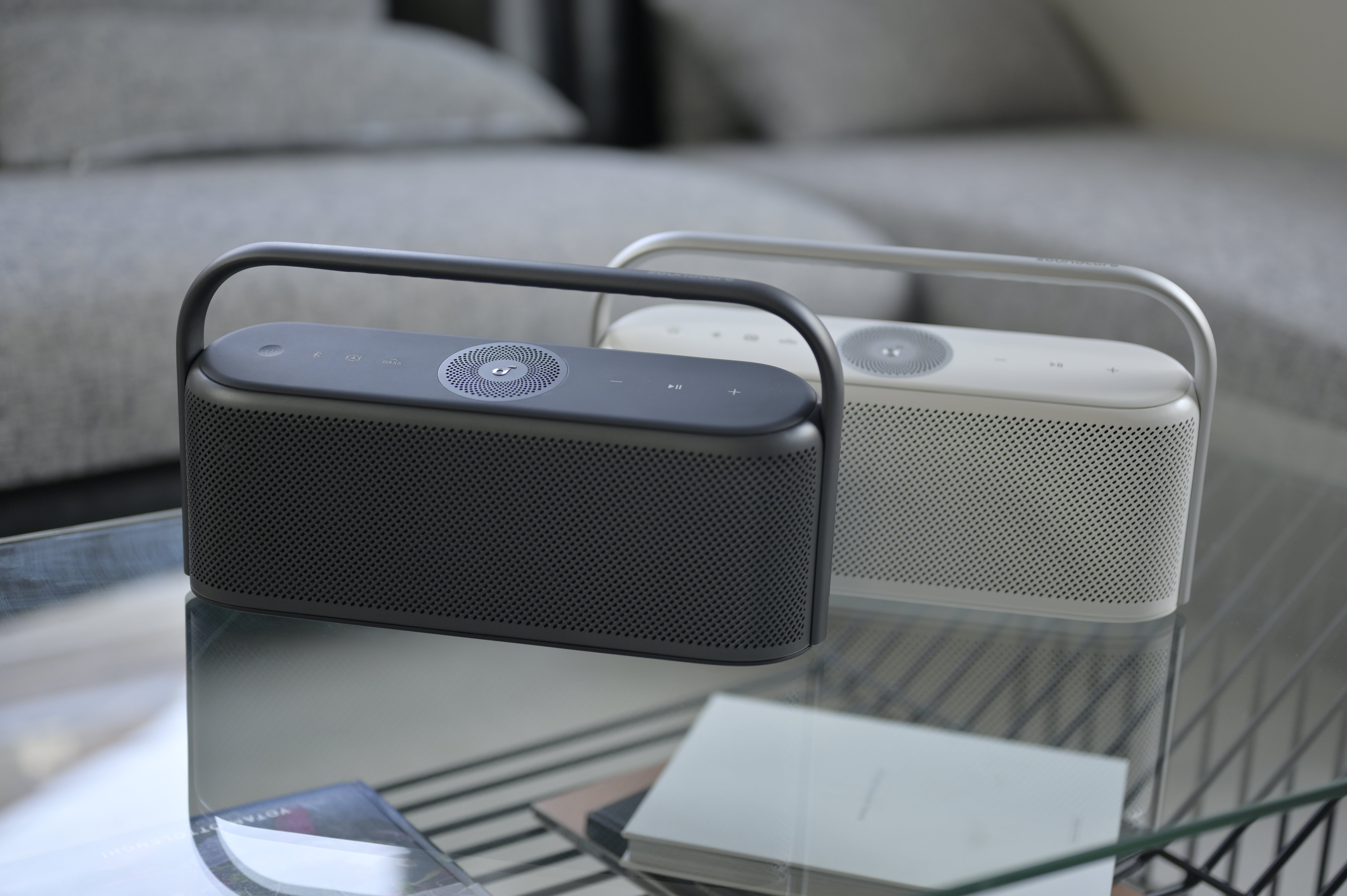 ANKER ULTRA CLEAR ポータブルスピーカー Anker社員がオススメする、ポータブルスピーカー5選 | Anker Japan