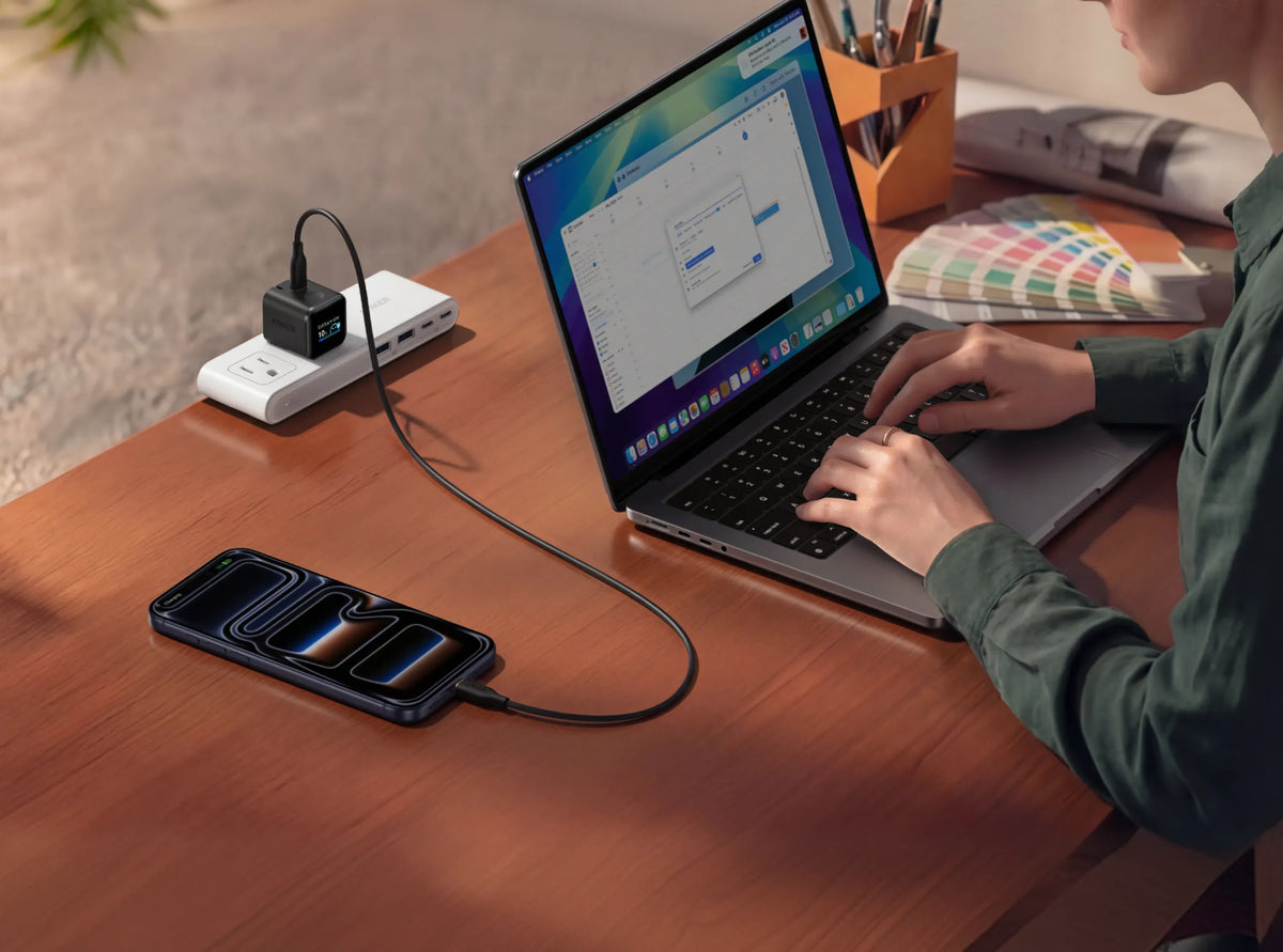 Anker Nano Charger (45W, Display, スイングプラグ)