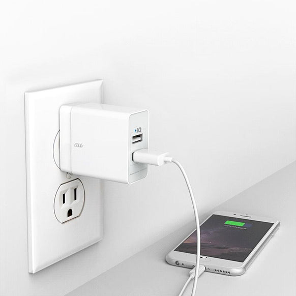 [au+1 collection] 2ポートUSBチャージャー